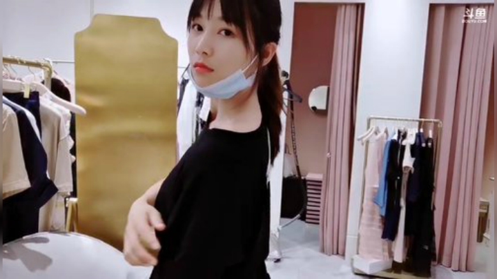 圆园团团发布了一个斗鱼视频2020-08-13