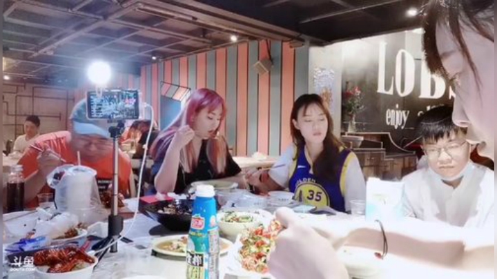 圆园团团发布了一个斗鱼视频2020-08-14