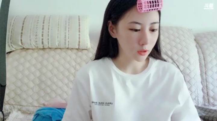 HHHISHHH发布了一个斗鱼视频2020-08-15