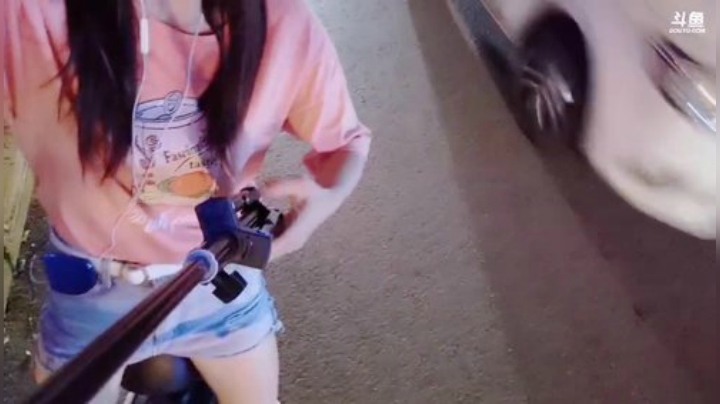 肖淑洁生命中的光和盐发布了一个斗鱼视频2020-08-16