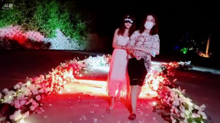 悉悉好美我爱了发布了一个斗鱼视频2020-08-17