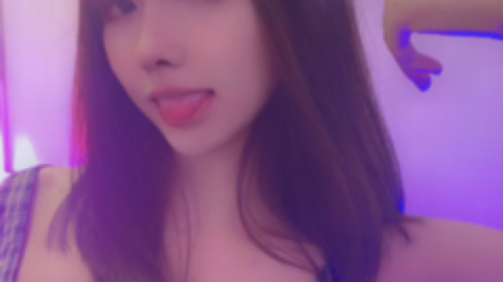 三三才不是卤蛋OwO发布了一个斗鱼视频2020-08-18