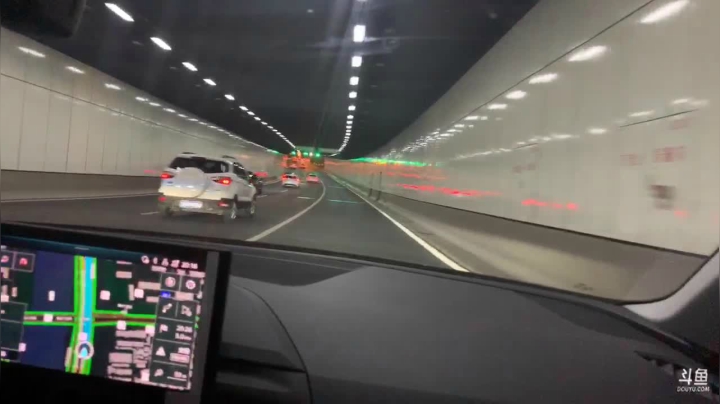 今天赶不回来了。手机直播！ 2020-08-17 19点场