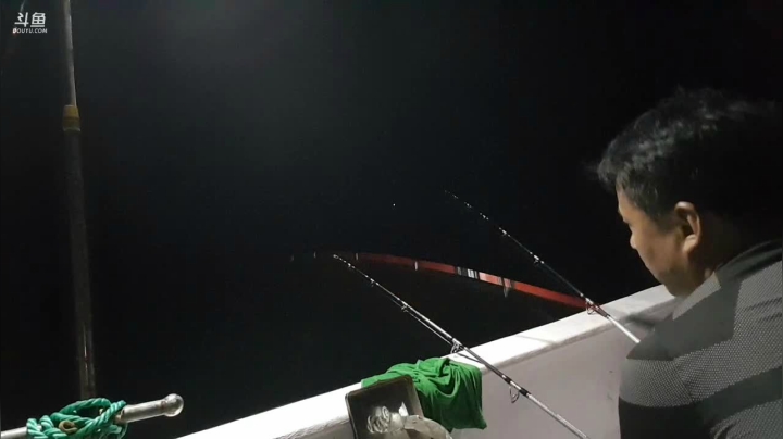 风里雨里，美食钓鱼走起！ 2020-08-22 19点场