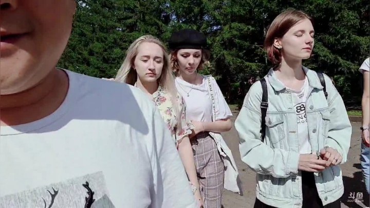先去公园接美女 2020-08-23 14点场