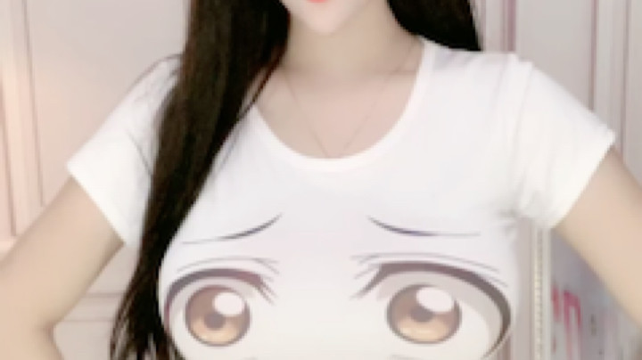 今天教大家如何当一名美女
第一步，假装自己是