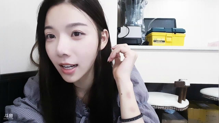 小姨子：七夕快乐 2020-08-25 15点场