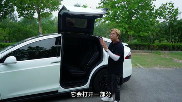 这款SUV比女友更懂你，一年血亏20万车主却超满意！