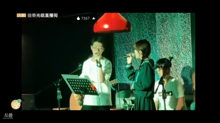 第一次酒吧唱歌哦