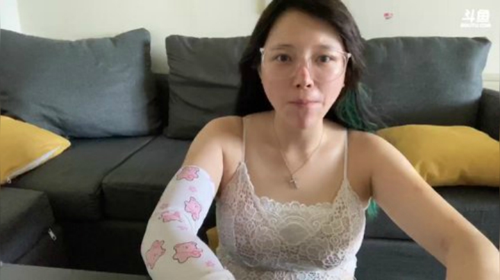 我在斗鱼看观音桥毕加索直播户外
