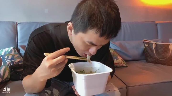 草莓：在北京参加活动 2020-08-27 13点场