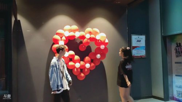 柳望雪发布了一个斗鱼视频2020-08-27