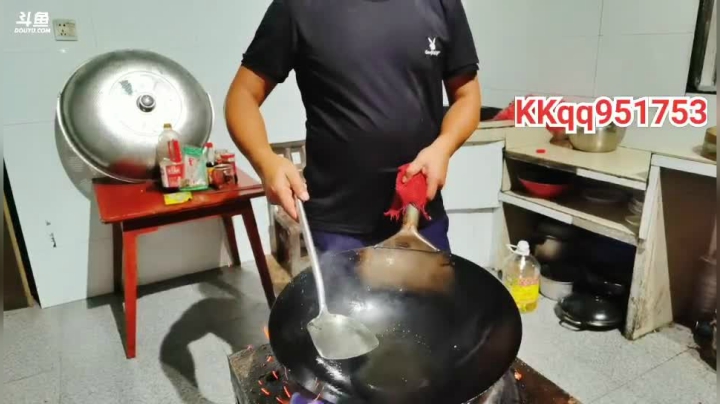 自家鱼塘钓鱼 468241 2020-08-29 19点场