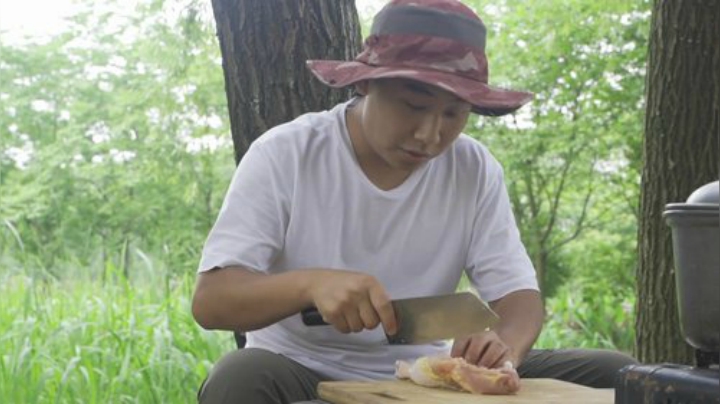 哆啦爱梦梦发布了一个斗鱼视频2020-08-30