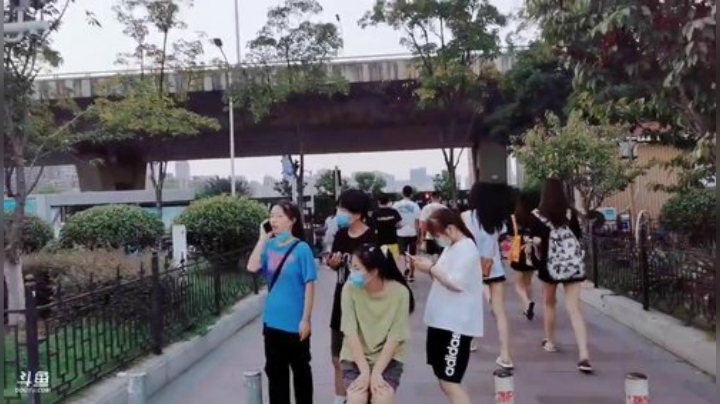 藤一的小幸运发布了一个斗鱼视频2020-08-30