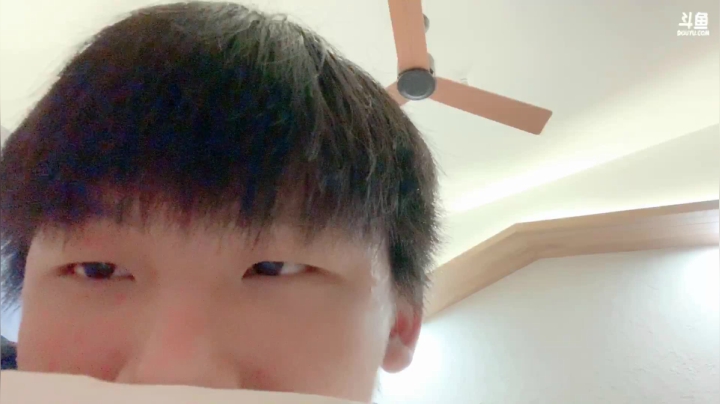 兄弟们来晚了 今天继续排位~ 2020-09-01 17点场