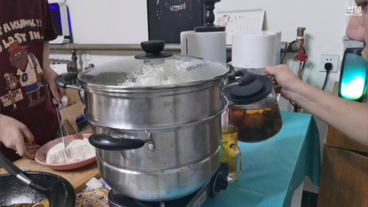 我在斗鱼看无尽无尽的无尽直播美食