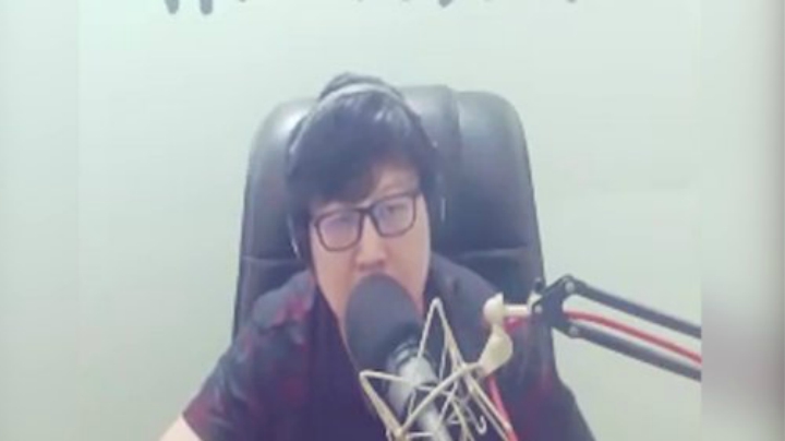 黑板君爱喝酸奶发布了一个斗鱼视频2020-09-02