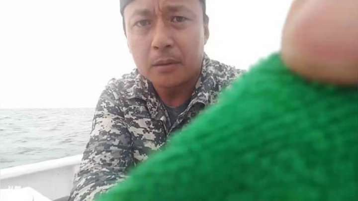 我在斗鱼看威海大叔直播美食