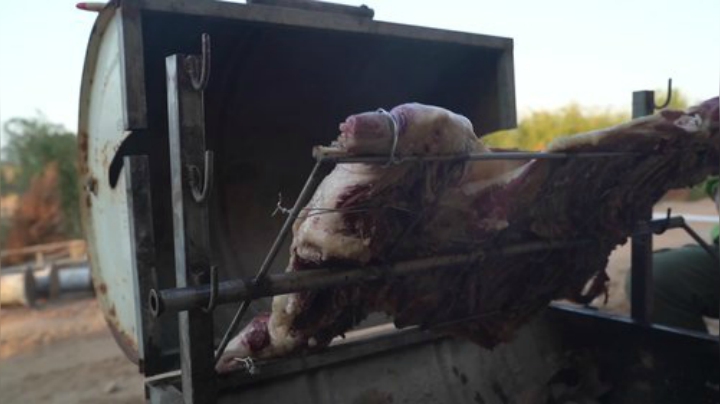 我在斗鱼看YESHI小哥直播美食