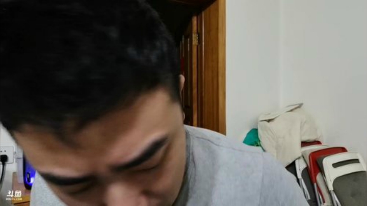 我在斗鱼看无尽无尽的无尽直播美食
