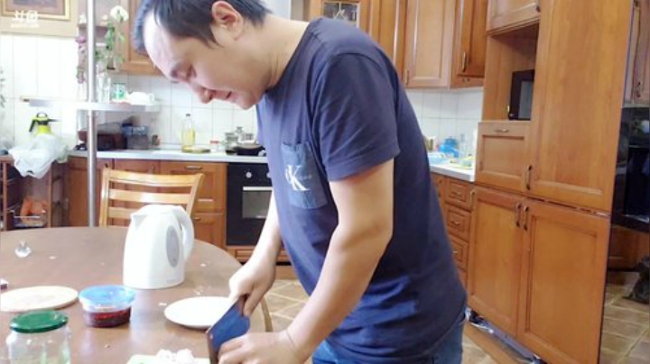 我在斗鱼看俄罗斯教父直播户外