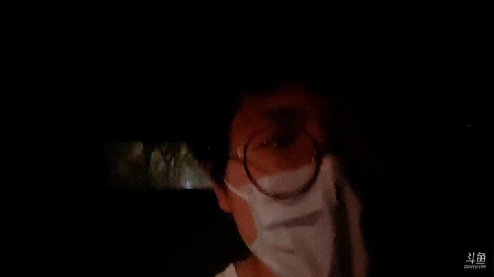 接机ing 背包or行李箱 ？这是个问题 2020-09-15 22点场
