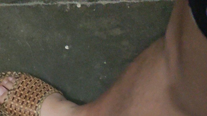 超级会撒娇，一碰就呼噜呼噜[流汗][流汗]