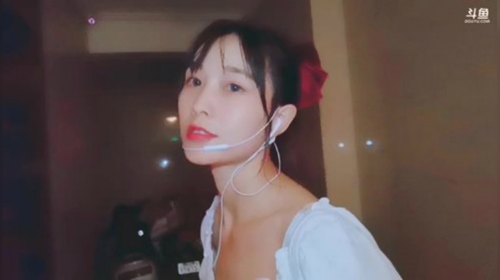 【户外】百变姑姑肖淑洁的精彩时刻 20200916 23点场