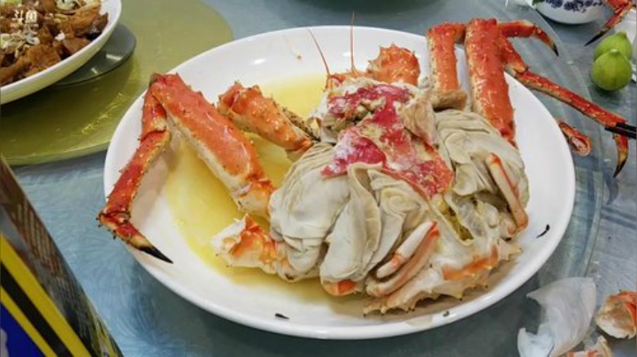 我在斗鱼看威海大叔直播美食