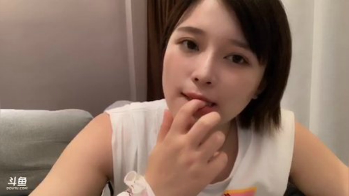 我在斗鱼看观音桥毕加索直播户外