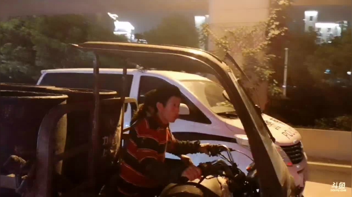 文明交通  安全出行 2020-09-23 20点场