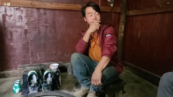 《纪实直播》云南边境行20天怒江鲁泡村 2020-09-24 12点场