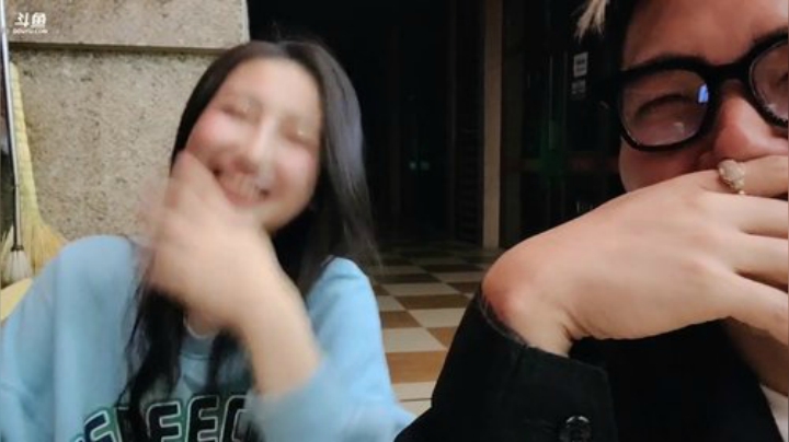 我在斗鱼看JSA丶北京小王哥直播户外