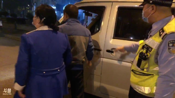 “除隐患 控发案 保平安”武汉交警在行动 2020-09-25 22点场