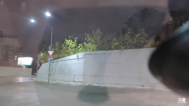 今夜大大大太顶了。 2020-09-27 03点场