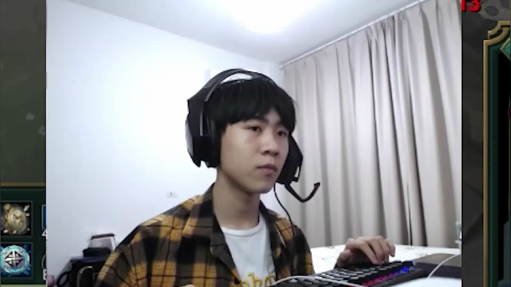 一拳超人王纪超，机器人一拳起飞