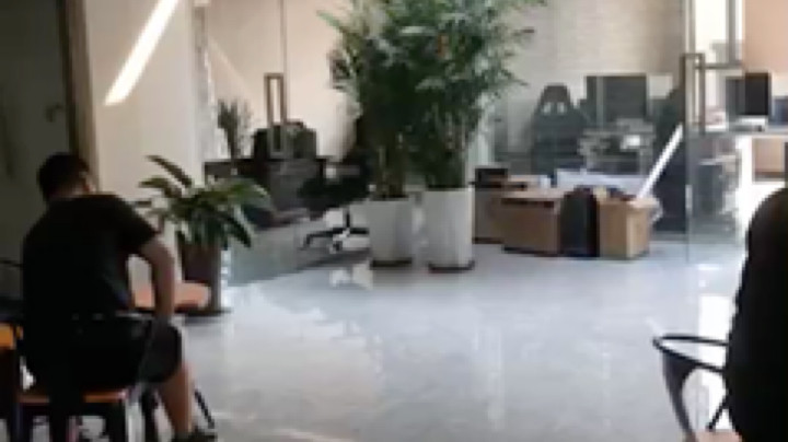 火焰鼠天天被秀发布了一个斗鱼视频2020-09-28