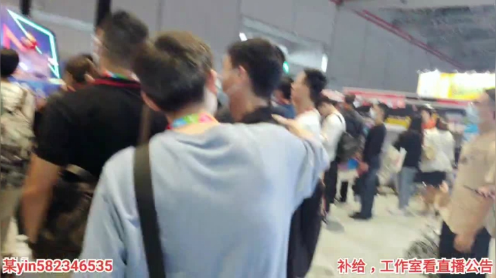 练胸肌，明天带大家去展会 2020-09-28 12点场