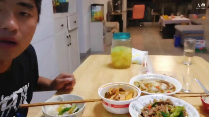 做快乐的自己 320155 2020-09-28 19点场