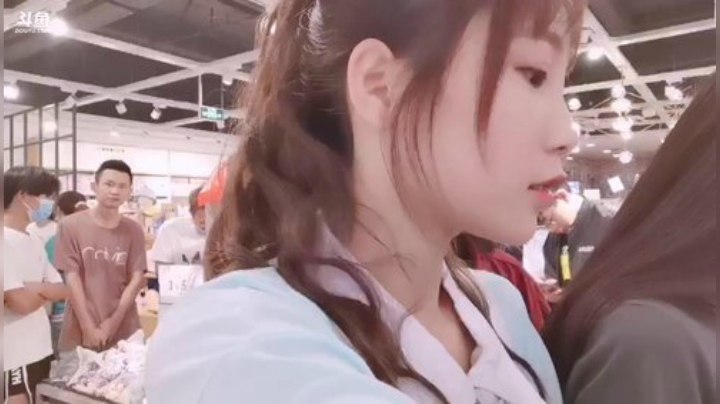 【户外】百变姑姑肖淑洁的精彩时刻 20200930 19点场