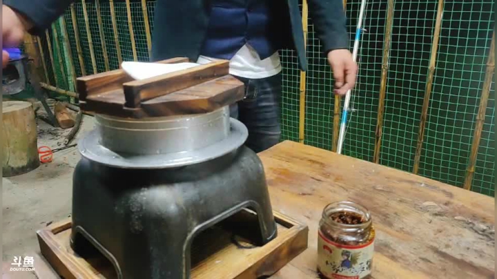 不上一条草鱼不下播。 2020-09-30 00点场