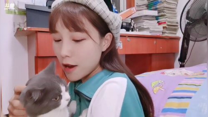 【户外】百变姑姑肖淑洁的精彩时刻 20201001 21点场