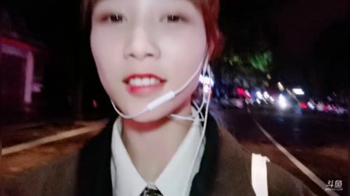 【户外】百变姑姑肖淑洁的精彩时刻 20201003 23点场