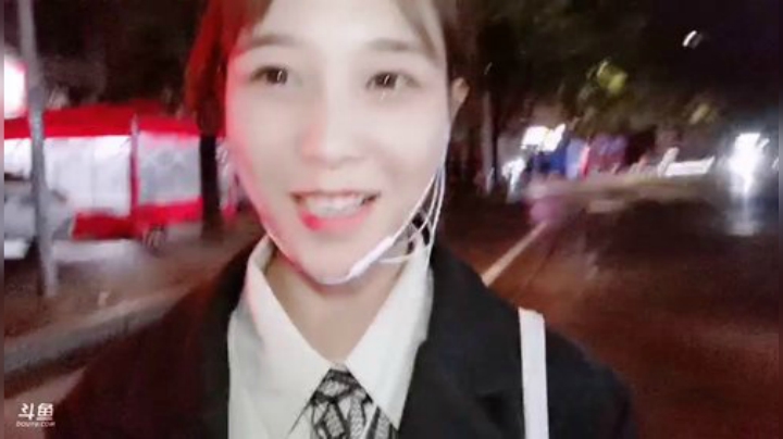 【户外】百变姑姑肖淑洁的精彩时刻 20201003 23点场