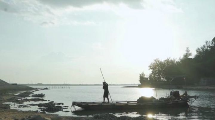 我在斗鱼看YESHI小哥直播美食