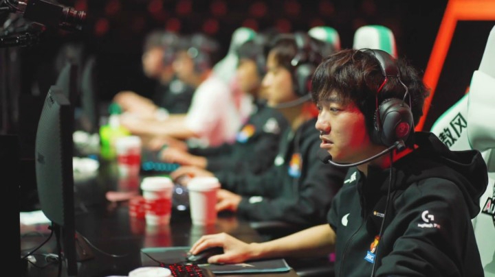 峡谷新势力 Welcome to the Rift - SN