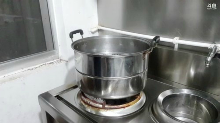 【美食】威海高哥587997的精彩时刻 20201008 20点场