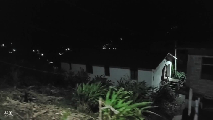 《纪实直播》云南边境怒江36天 2020-10-10 19点场