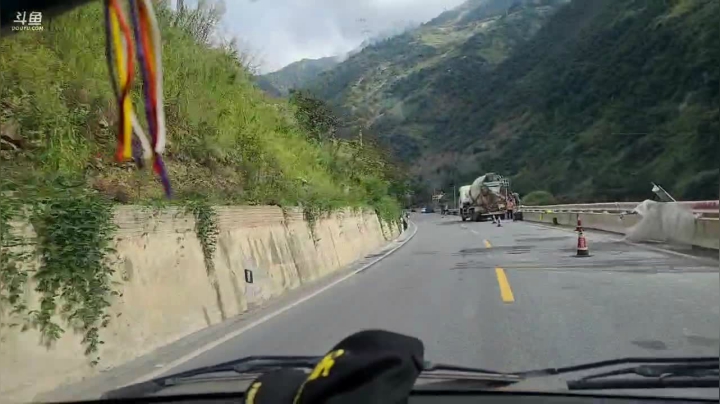 《纪实直播》云南边境怒江36天 2020-10-11 10点场